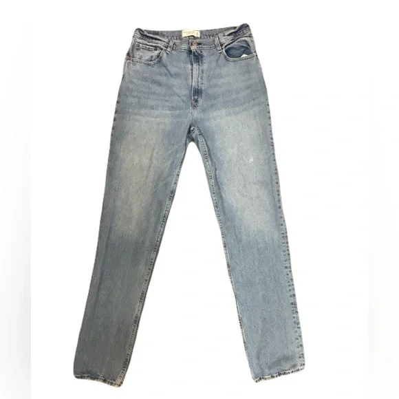 Abercrombie & Fitch Ultra High Rise 90s Straight Jeans – Medium Wash (31 / 12X) - Picture 6 of 10